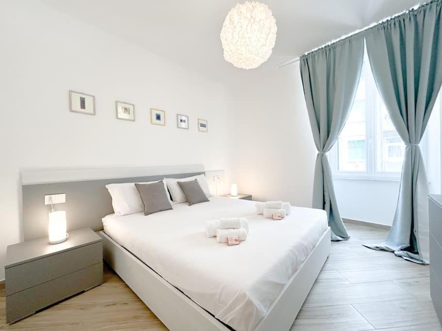 Lusso In Centro Storico - Wifi - Ac Apartman Savona Kültér fotó