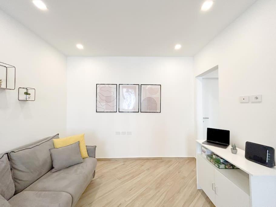 Lusso In Centro Storico - Wifi - Ac Apartman Savona Kültér fotó